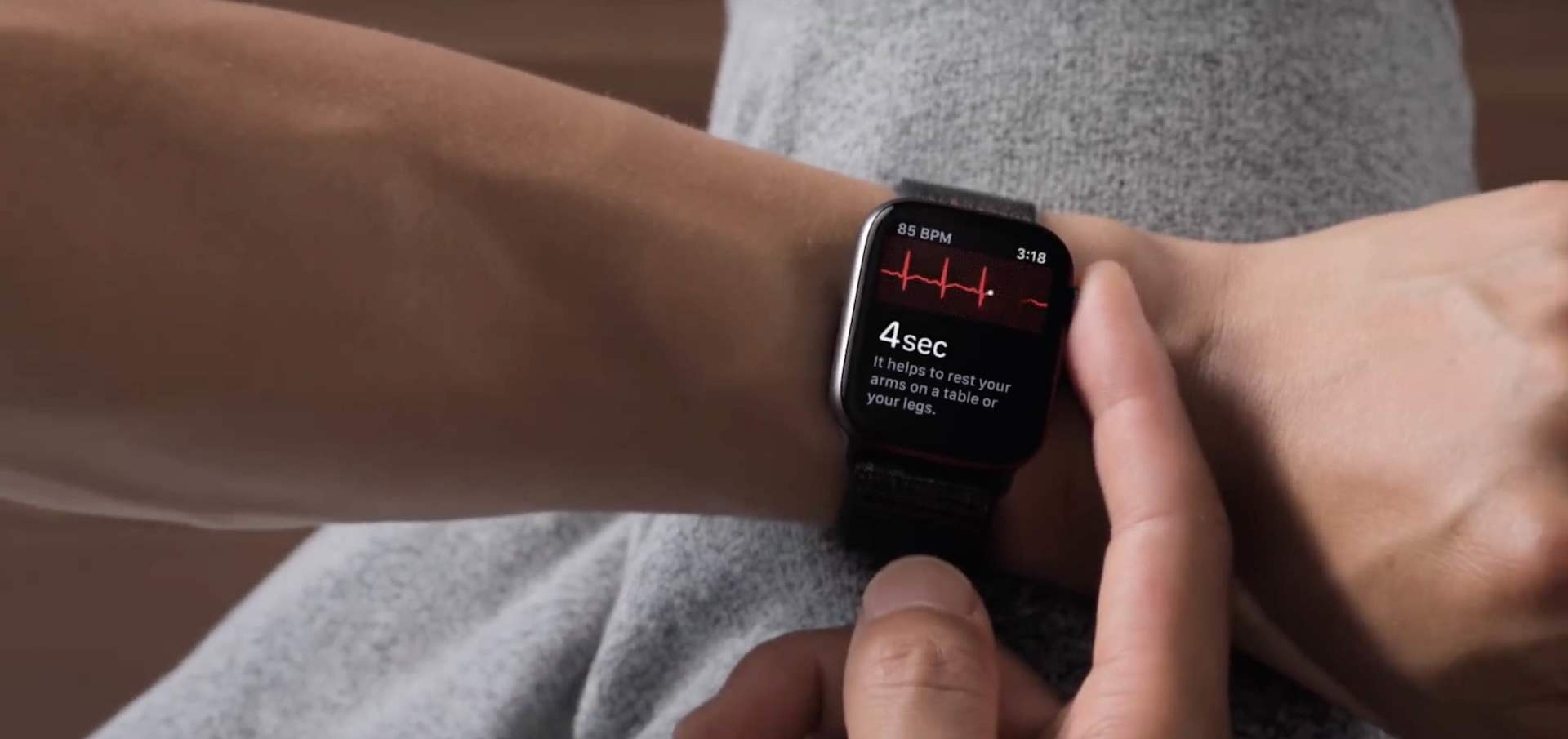 Funzione ECG di Apple Watch potrebbe richiedere fino a un anno per l'approvazione in UK 1