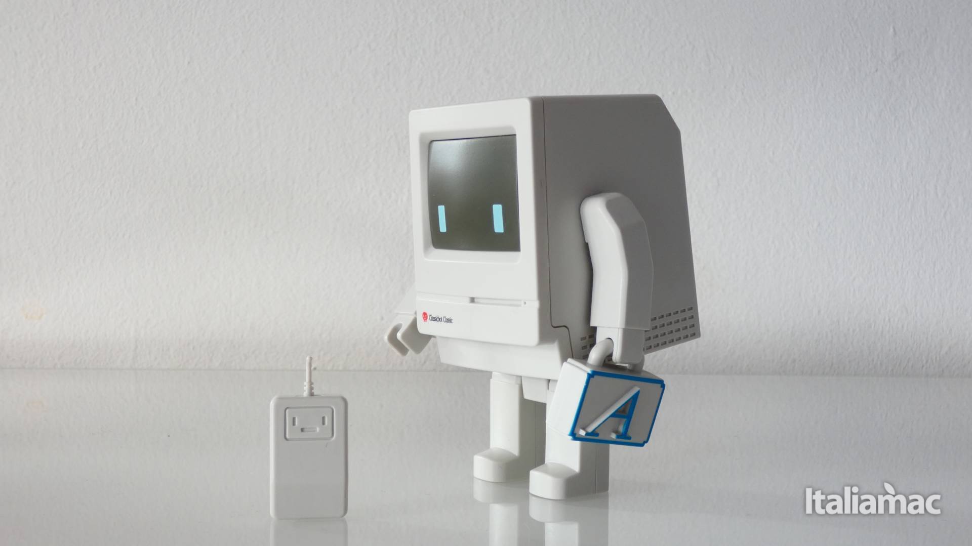 Classicbot: I Mac vintage diventano dei giocattoli in plastica 9