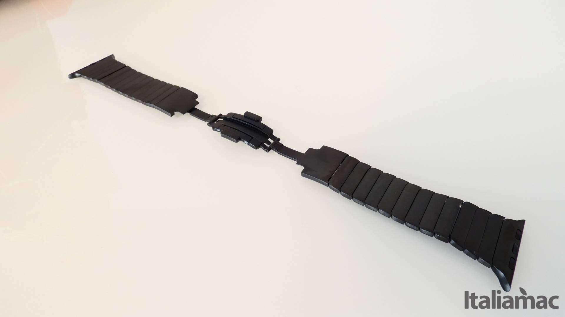 Lululook: Il bracciale a maglie in acciaio inossidabile per Apple Watch 6
