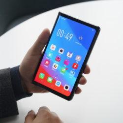 Anche Oppo pubblica immagini di un prototipo del proprio smarphone pieghevole 3