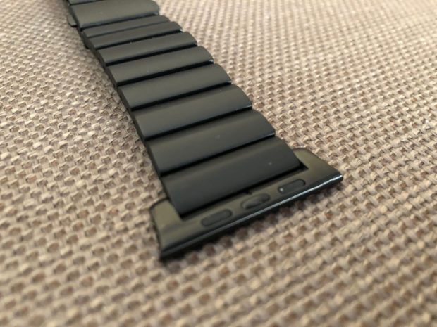 RECENSIONE: Nomad Titanium Band, un cinturino moderno ed elegante per Apple Watch 4