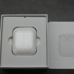 Recensione: Il clone 1:1 delle AirPods 2 con chip W1 e ricarica wireless 5