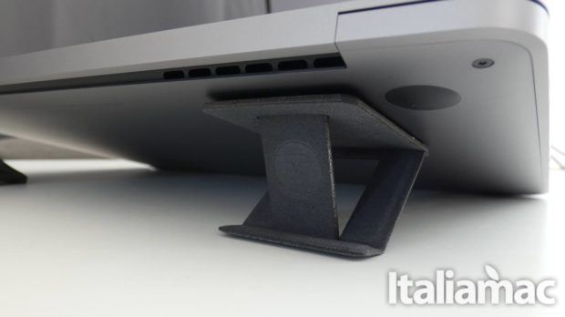 Tesmo Kickstand: Lo stand per MacBook che non ruba spazio 6