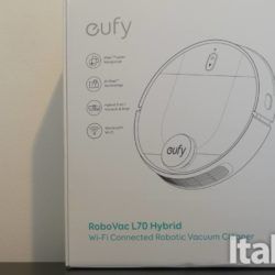 Eufy RoboVac L70 Hybrid: Aspira e lava il pavimento con l'acqua 1