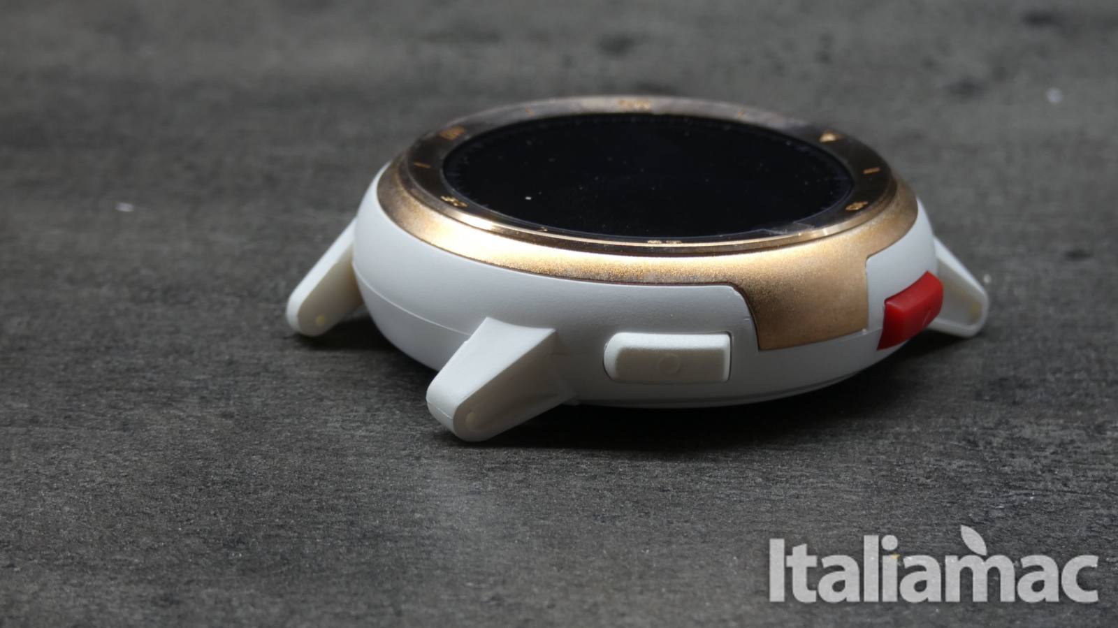 NO.1 DT68: Lo smartwatch impermeabile con ECG e Gorilla Glass 7