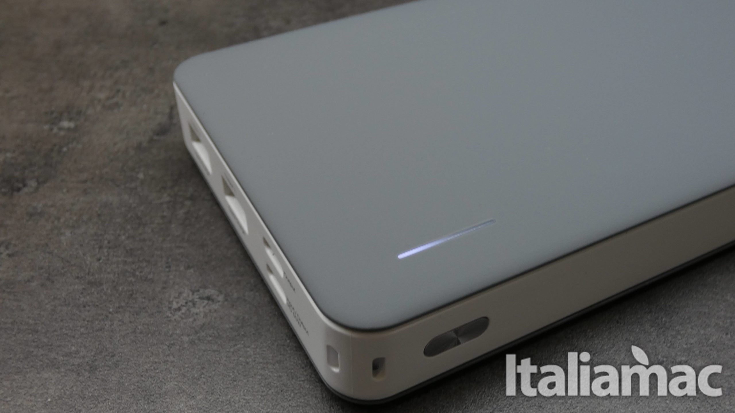 Xtorm Voyager: Il Powerbank da 60W in grado di caricare MacBook Pro 5