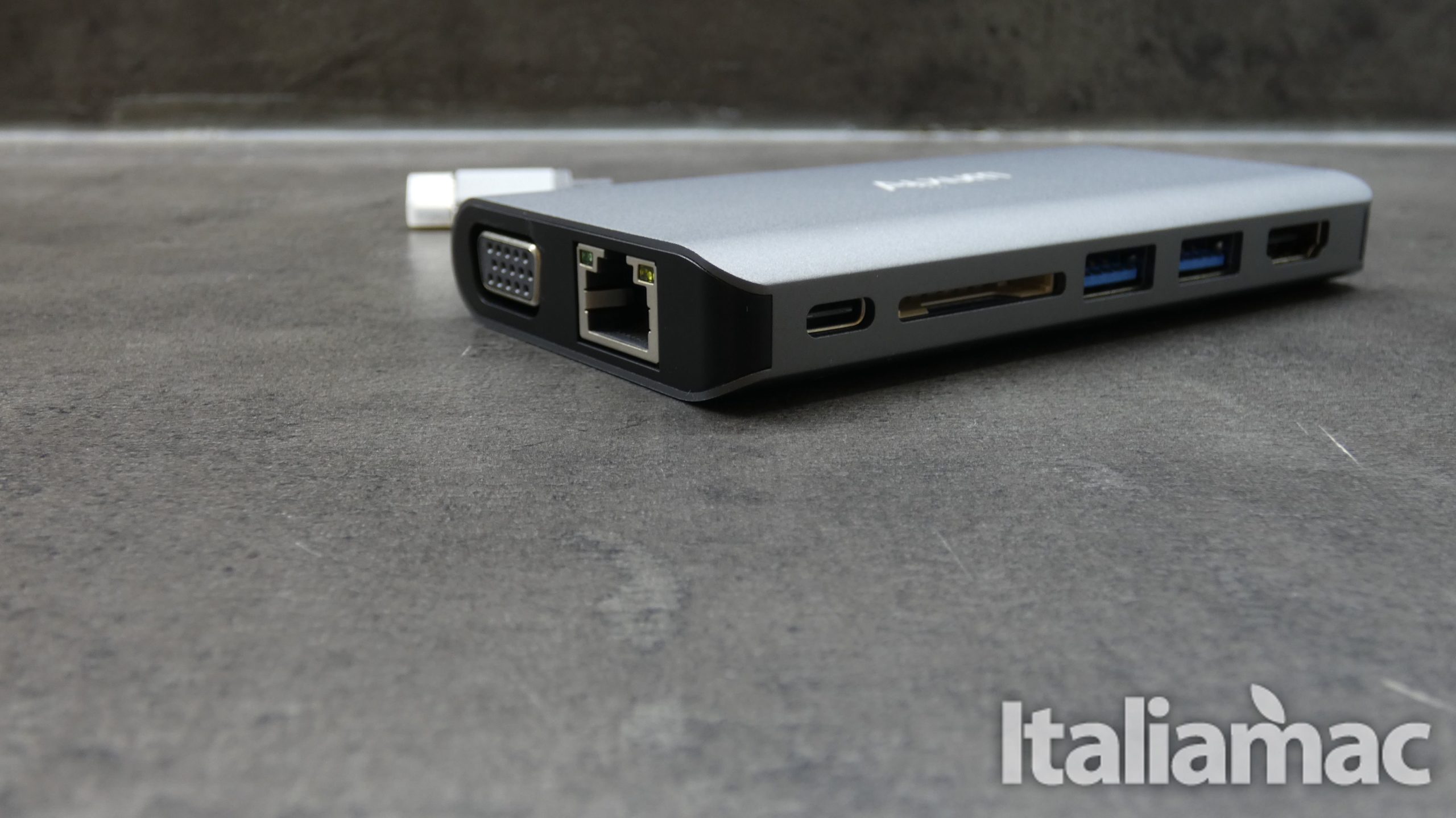 Alxum Hub USB-C 8 in 1 con porte HDMI e VGA 4