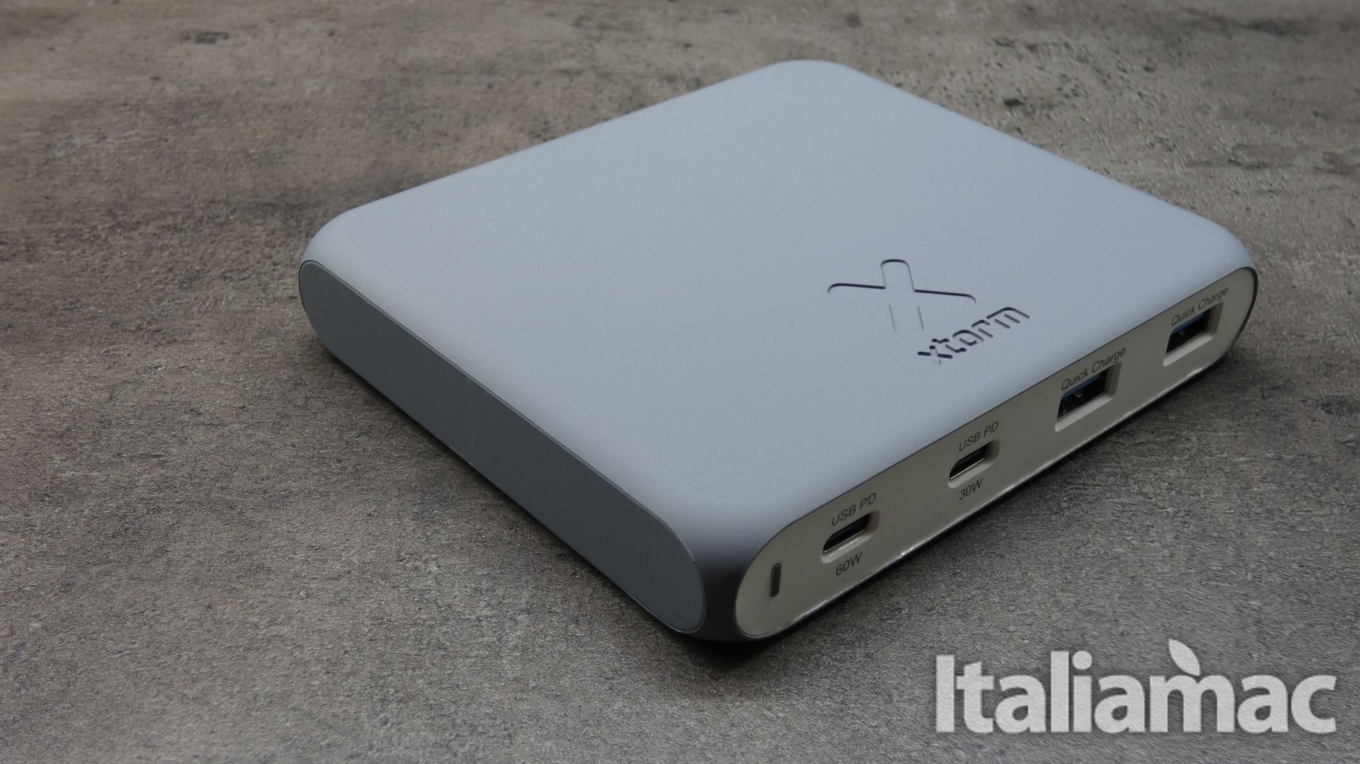 Xtorm Hub Edge con 2 porte USB-C e 2 USB 3.0 5