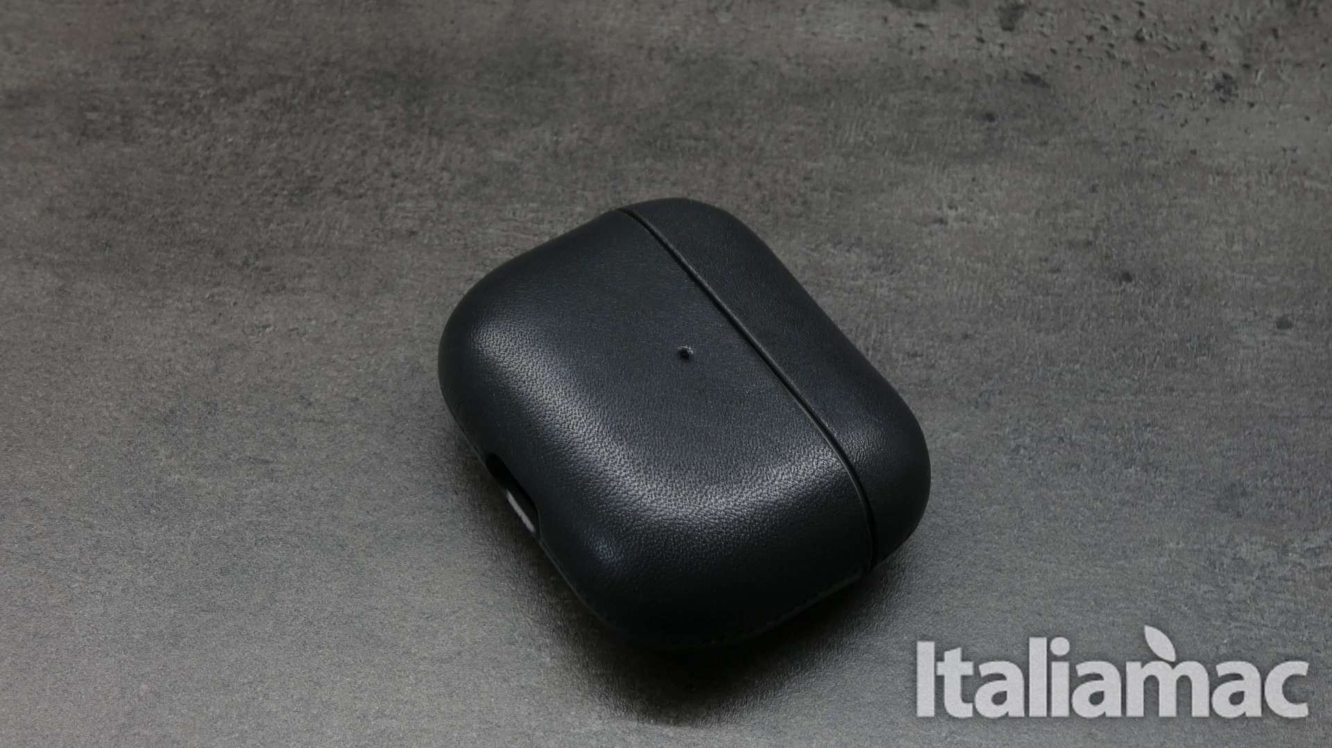 Native Union AirPods Pro Case Front