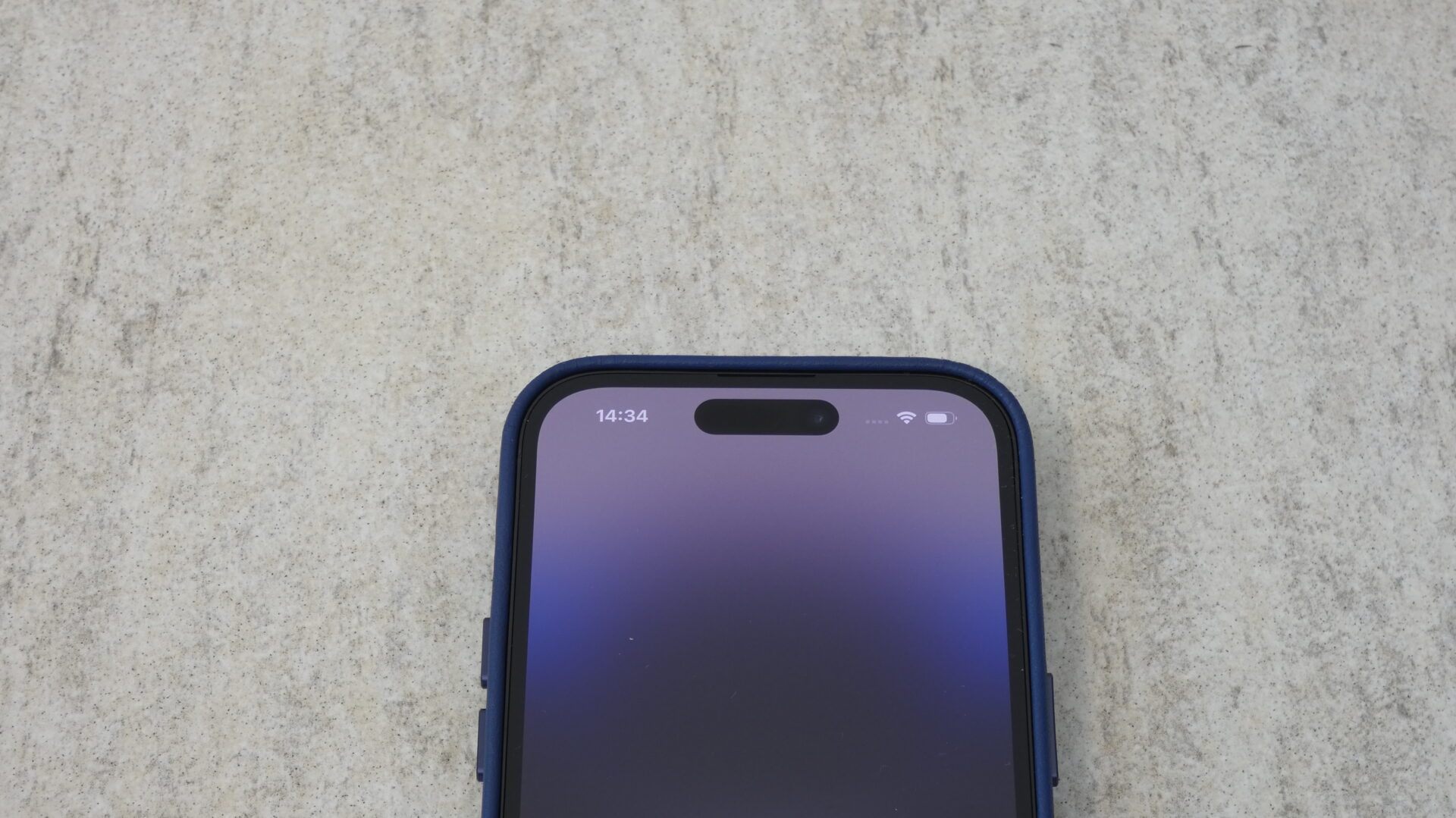 Cover Mujjo per iPhone 14 Pro: Quando l'eleganza incontra la protezione 5