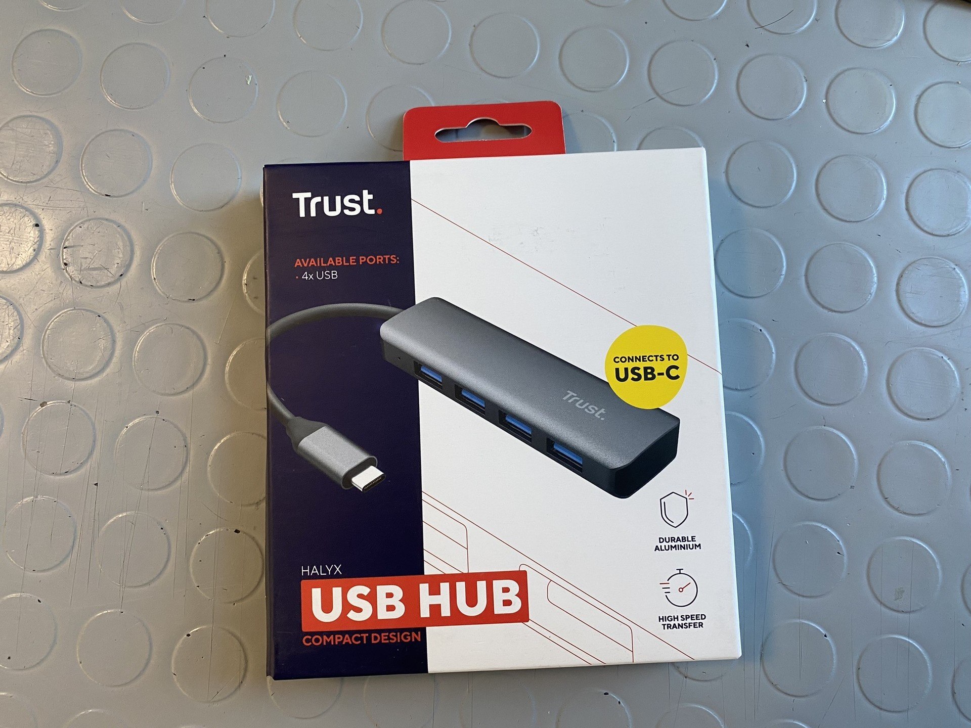 Mini recensione Hub da USB-C a USB-A 3.2 Trust Halyx 1