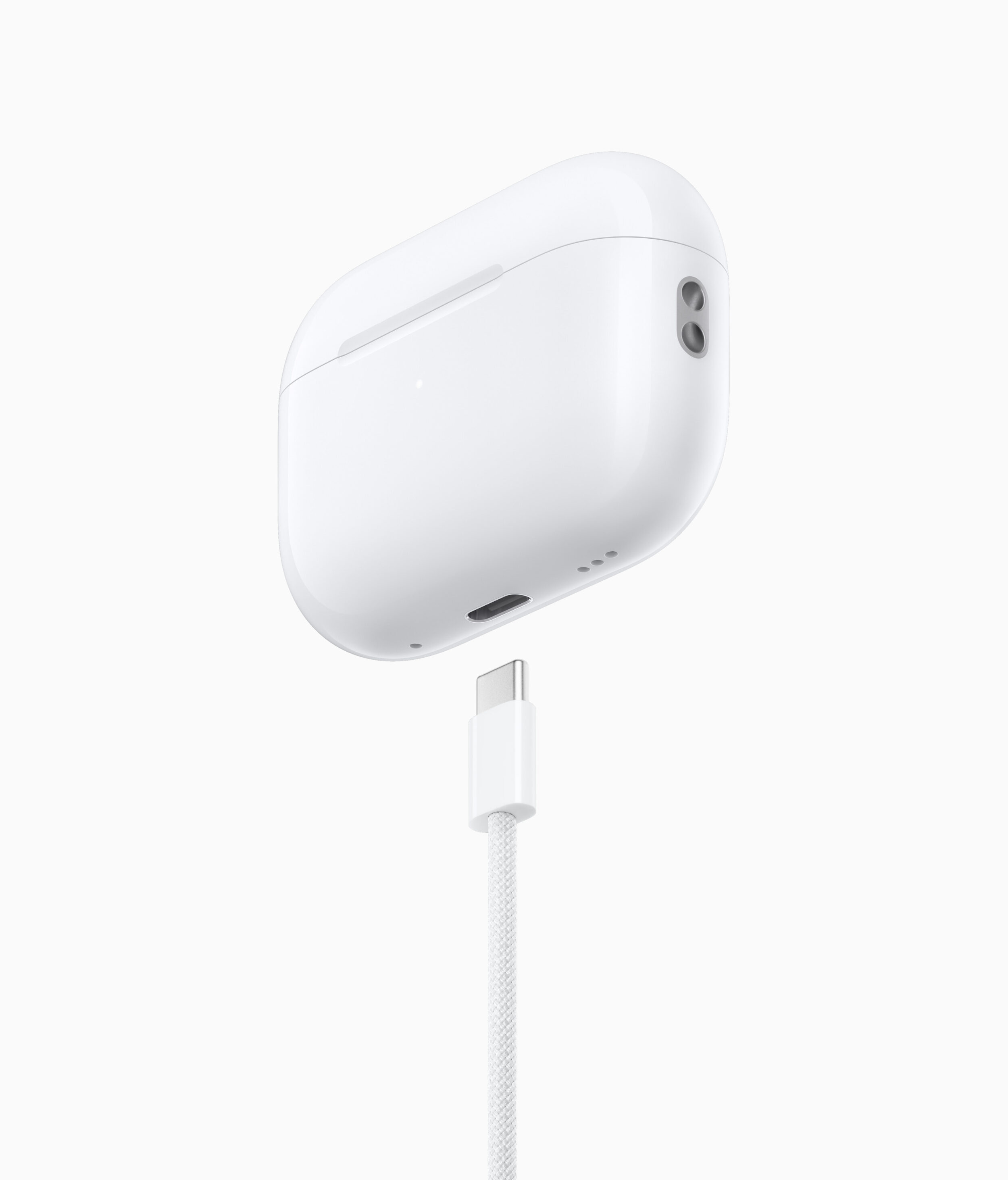 PR: Apple presenta i nuovi AirPods Pro con ricarica USB-C 1