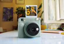 Fujifilm presenta instax SQUARE 2 con filtri colore e tre modalità di scatto